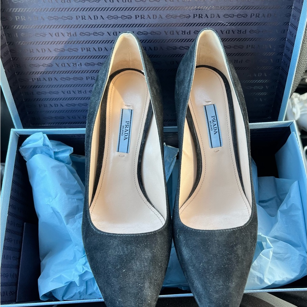 Nearly new Black Suede PRADA pumps - Picture 7 of 13